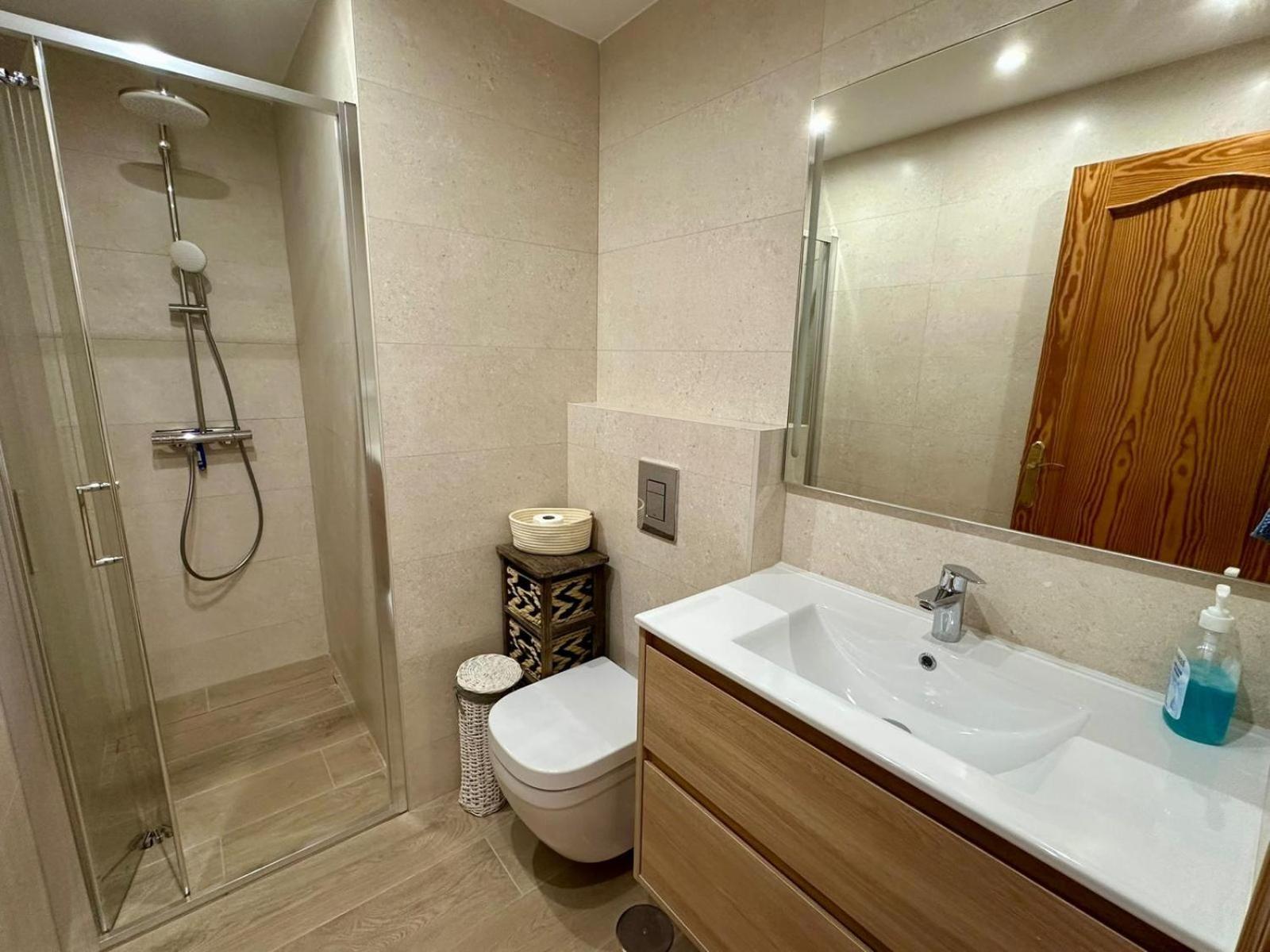Luminoso Y Acogedor Apartamento En Albir 阿尔比尔 外观 照片